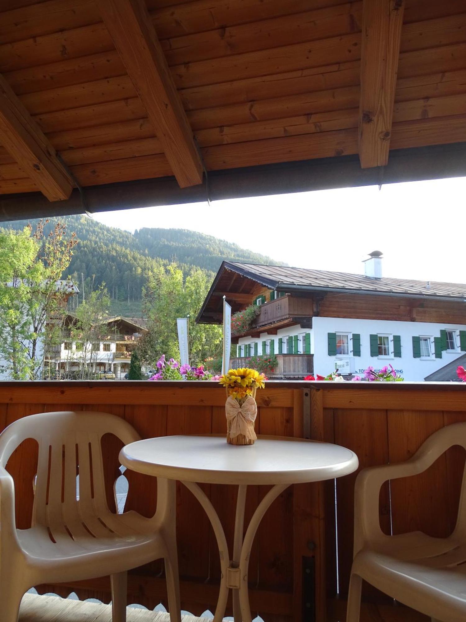 Haus Strobler Apartamento Going am Wilden Kaiser Exterior foto